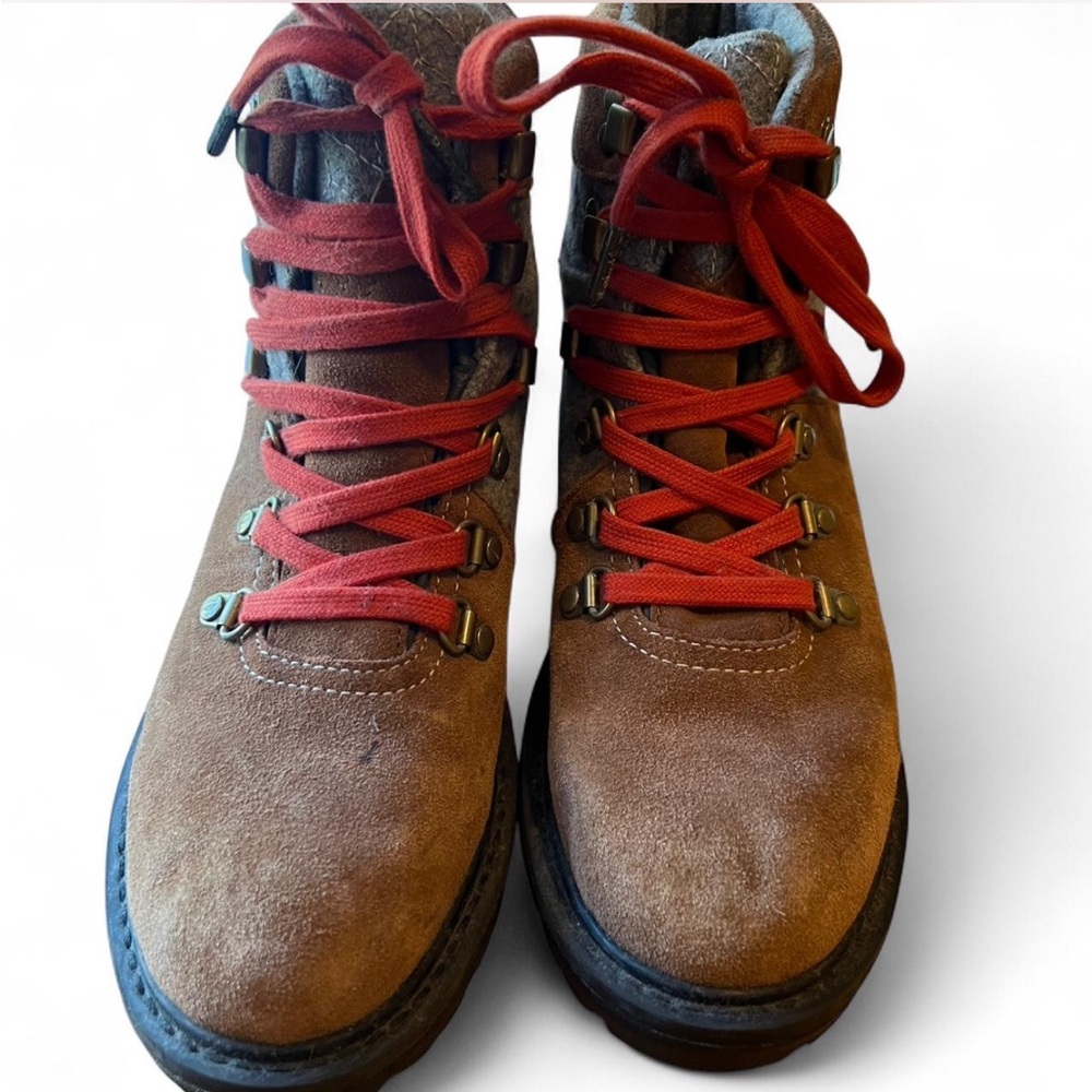 TOMS Women’s Summit Rawhide Gray Wool Waterproof Boots Size 7.5